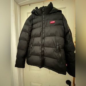 Levi Puffer Jacket